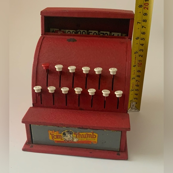 Vintage Red Toy Cash Register - Picture 11 of 12